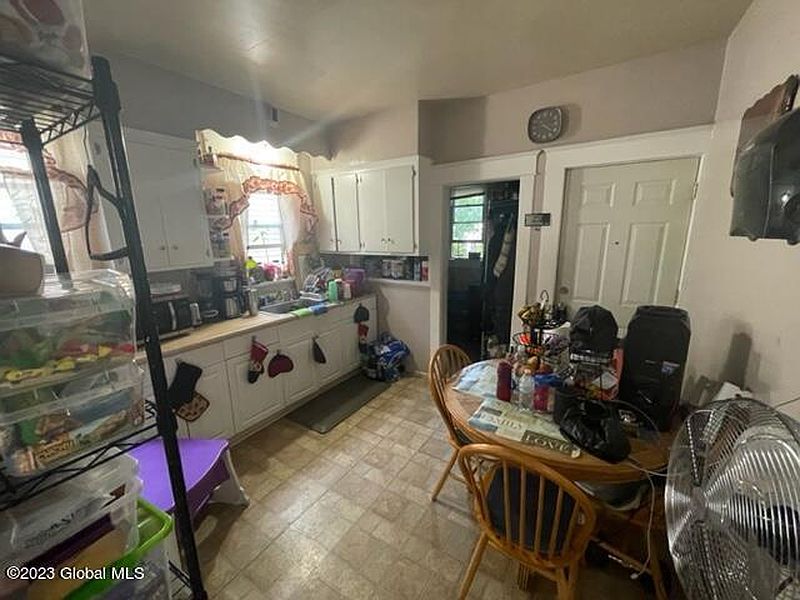 4th image of 54 Morris Street