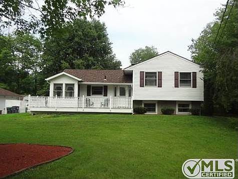 3rd image of 335 Vineyard Ave