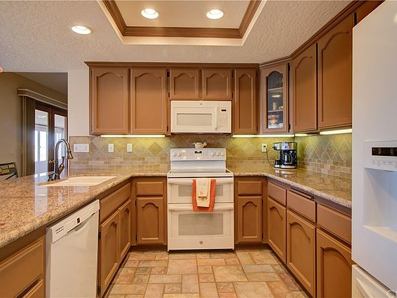 4th image of 7026 Kourie Way