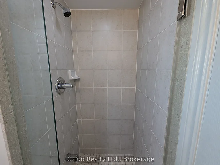761 Bay St #702 — Photo 36