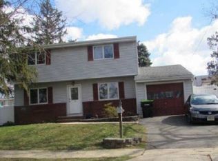 8 Edward Ave, Old Bridge, NJ 08857