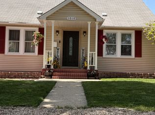 1010 Osmond Ave, Antioch, IL 60002