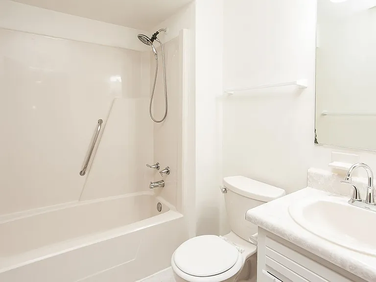 1513 Narbonne Ct — Photo 9