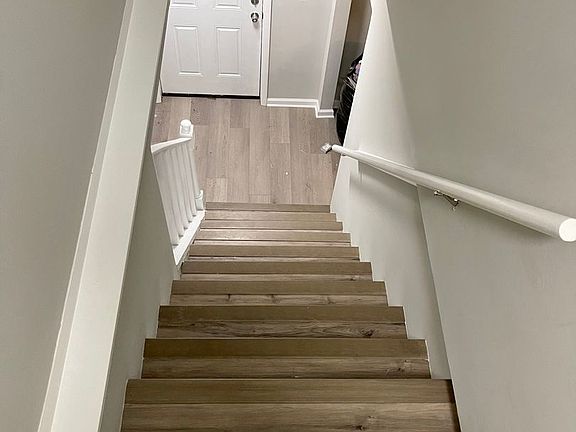 4th image of 613 Nutmeg St