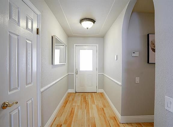 5th image of 5565 Dunsburry Ct