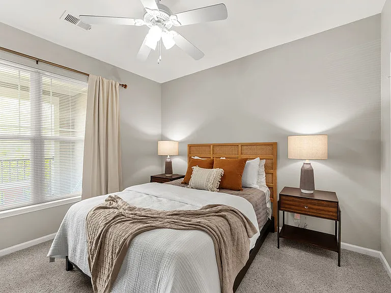 Riverstone Apartments — Photo 3