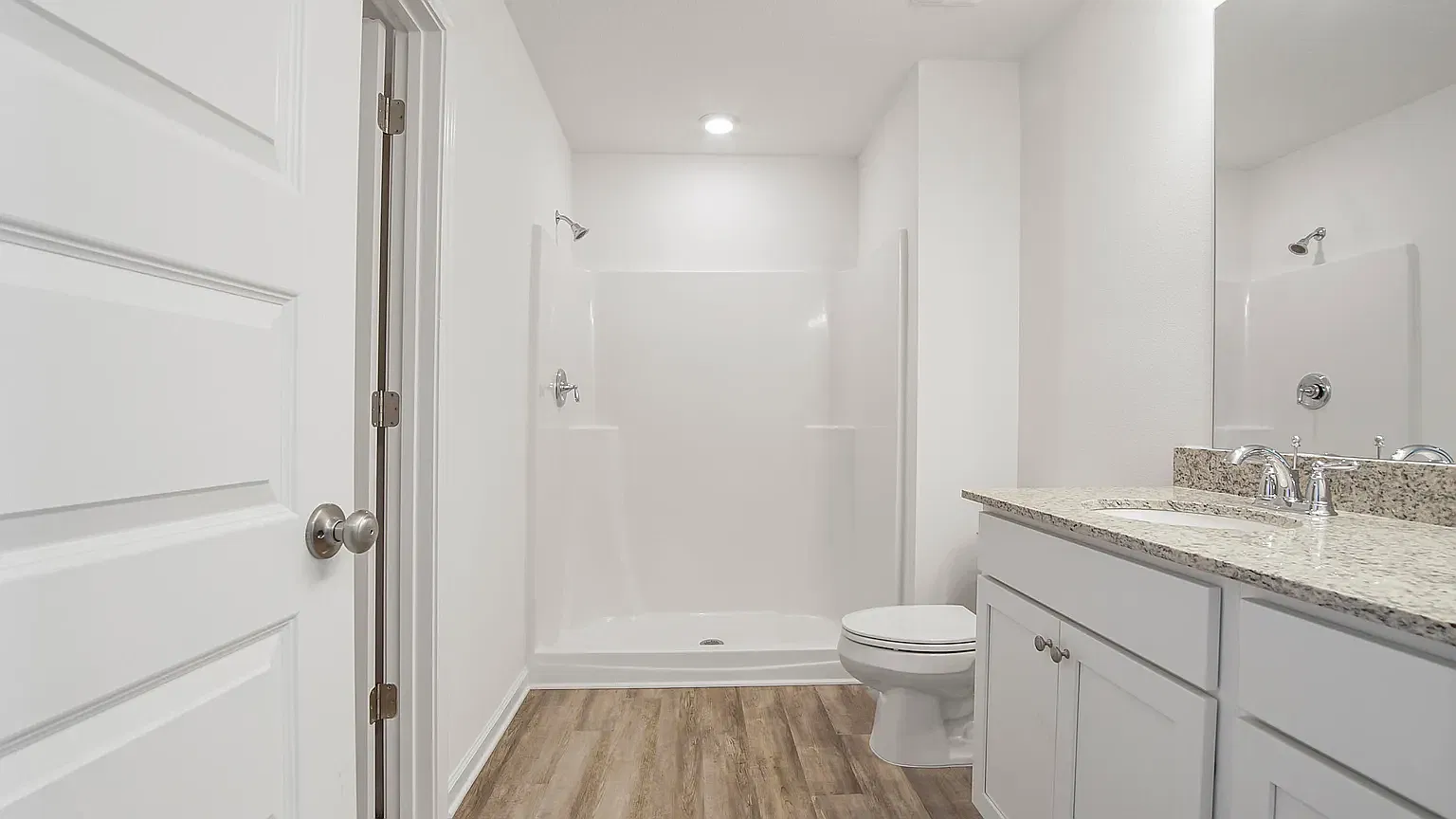 4 bed, 2.5 bath, 1963 sqft, $2,500 — Photo 3
