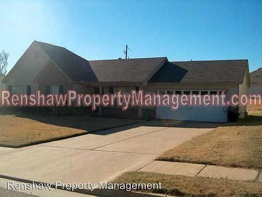 1st image of 4401 Bishop Hills Dr