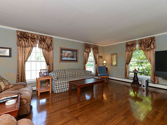 Formal Living Room measures 20' x 15'