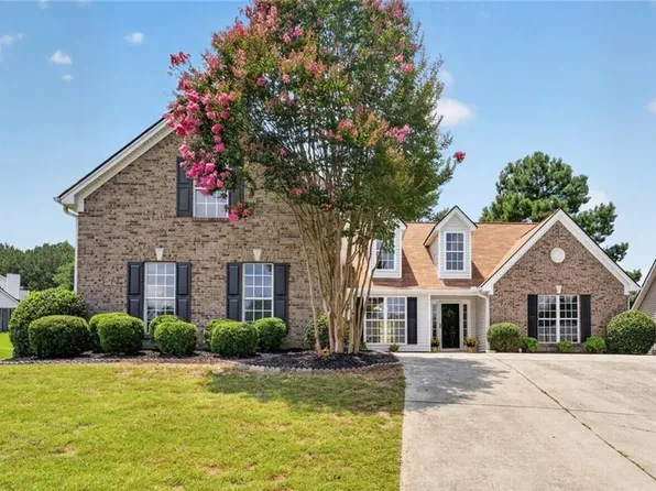 1451 Log Cabin Ln, Lawrenceville, GA 30045