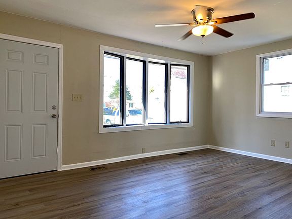 3rd image of 2025 Tred Avon Rd