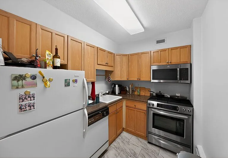 429 N St SW — Photo 6