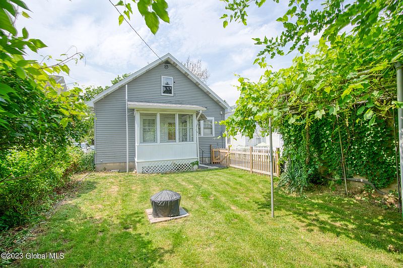 5th image of 87 Van Schoick Avenue