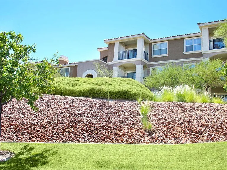 Avalon at Seven Hills — Photo 38