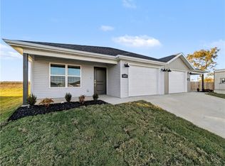 6617 & 6619 NW Altus St, Bentonville, AR 72713