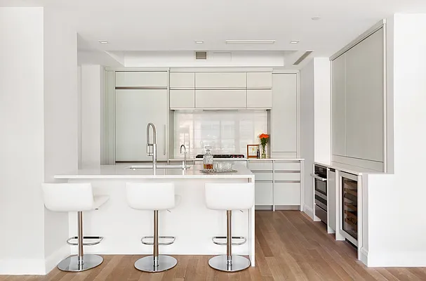 Sold by Compass | media 18