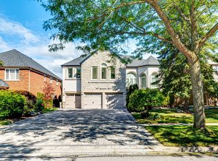 1075 Secretariate Rd, Newmarket, ON L3X 1M3
