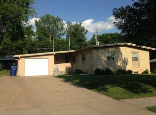 910 N 66th St, Lincoln, NE 68505