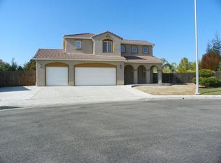 2426 Megan Ave, Clovis, CA 93611
