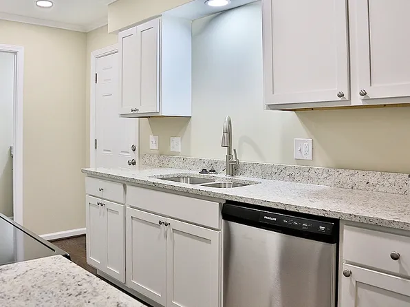 Cambria Heights Apartments and Townhomes