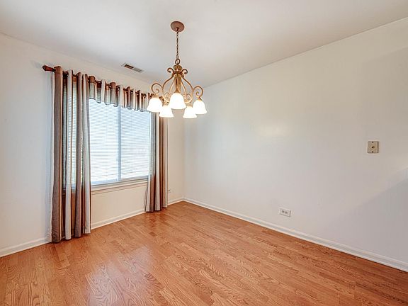 4th image of 219 Brett Cir Unit D