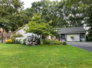 1203 Heather Dr, Holland, MI 49423