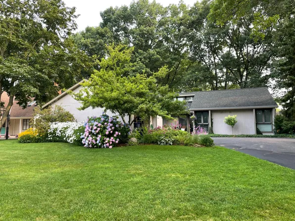 1203 Heather Dr, Holland, MI 49423
