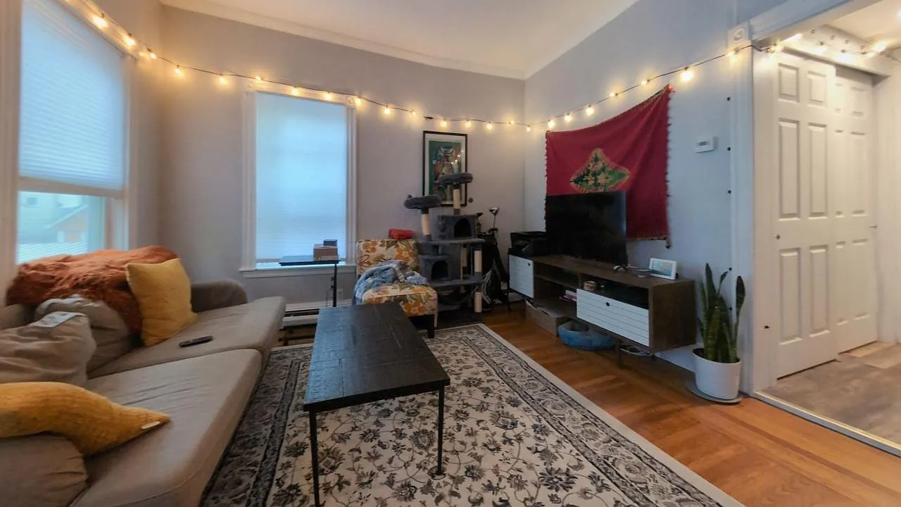 49 Hudson St — Photo 2