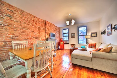 Rented by Metropolitan Realty