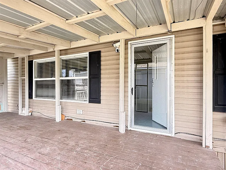 11115 Hayslip Ln — Photo 3
