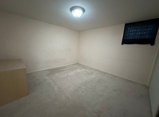 931 Holdom Ave, Burnaby, BC V5B3V4