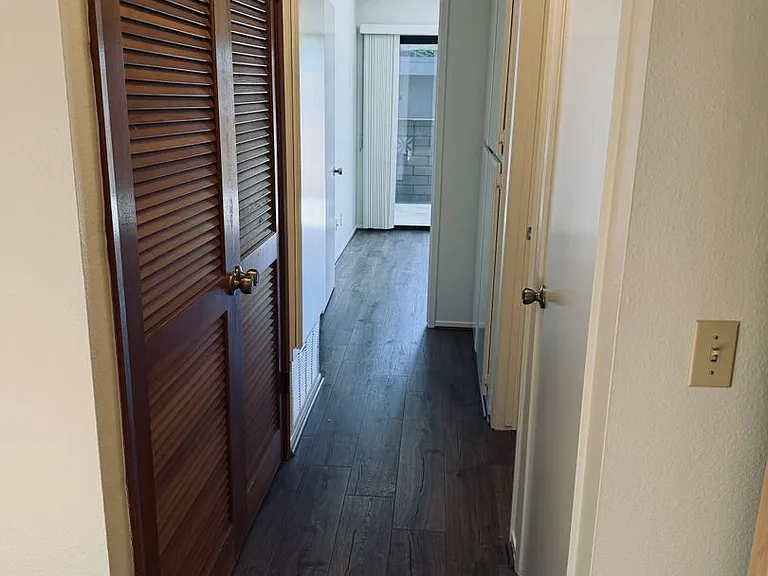 8933 Modesto Cir #1215B — Photo 10