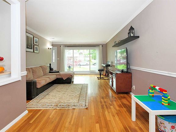 2nd image of 1724 Chaladay Ln
