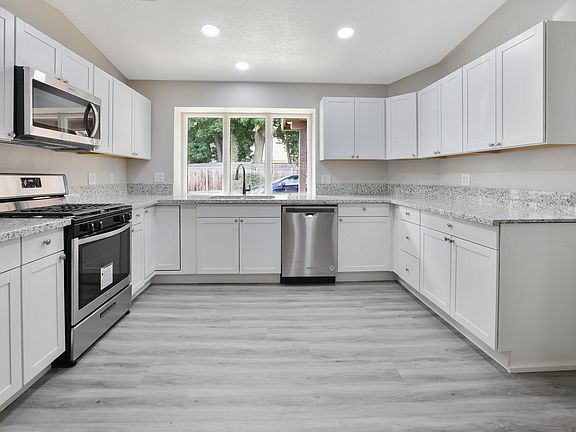 2nd image of 508 N Chinowth Street