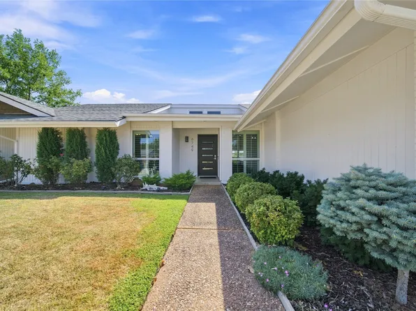 6749 S Oswego Ave, Tulsa, OK 74136
