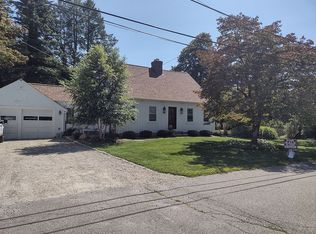 14 Evergreen Rd, Lincoln, RI 02865