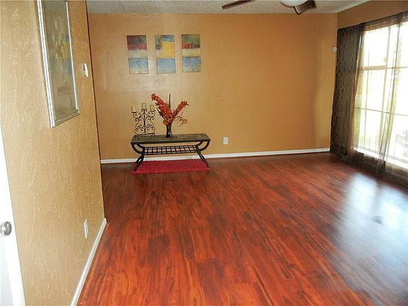 3rd image of 1336 Kingsley Dr