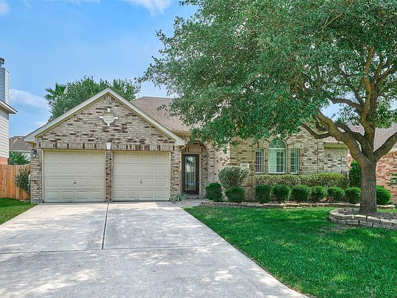 2nd image of 506 Elm Ridge Dr