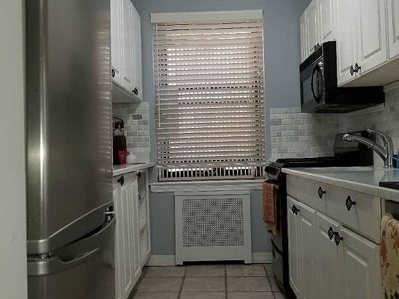 3rd image of 21207 75th Ave APT 4P