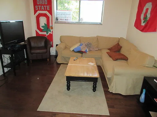 1683 Summit St — Photo 11