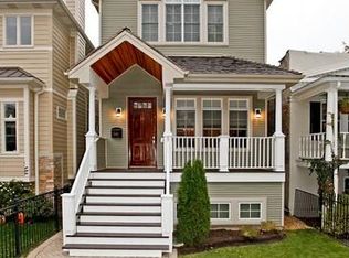 4141 N Bell Ave, Chicago, IL 60618