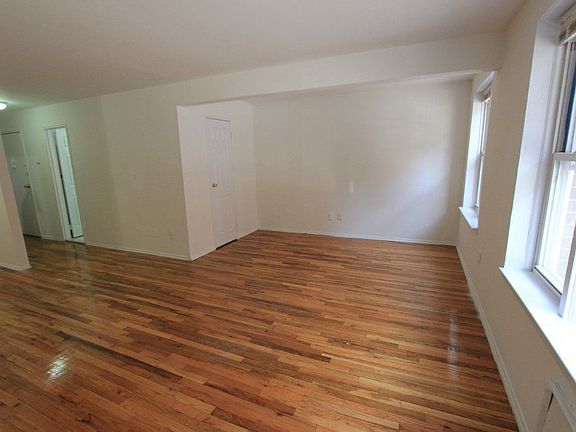 5th image of 4124 45th St APT 2A
