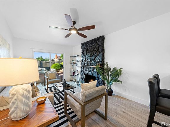 5th image of 2294 Panoramic Dr