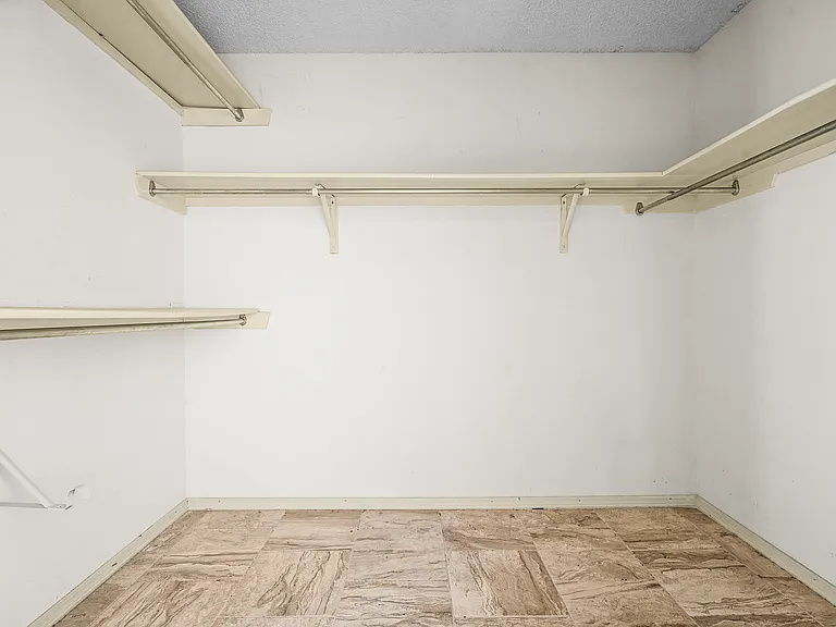 5856 Mira Serena Dr — Photo 14