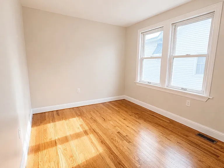 1173 Sea St #1 — Photo 4