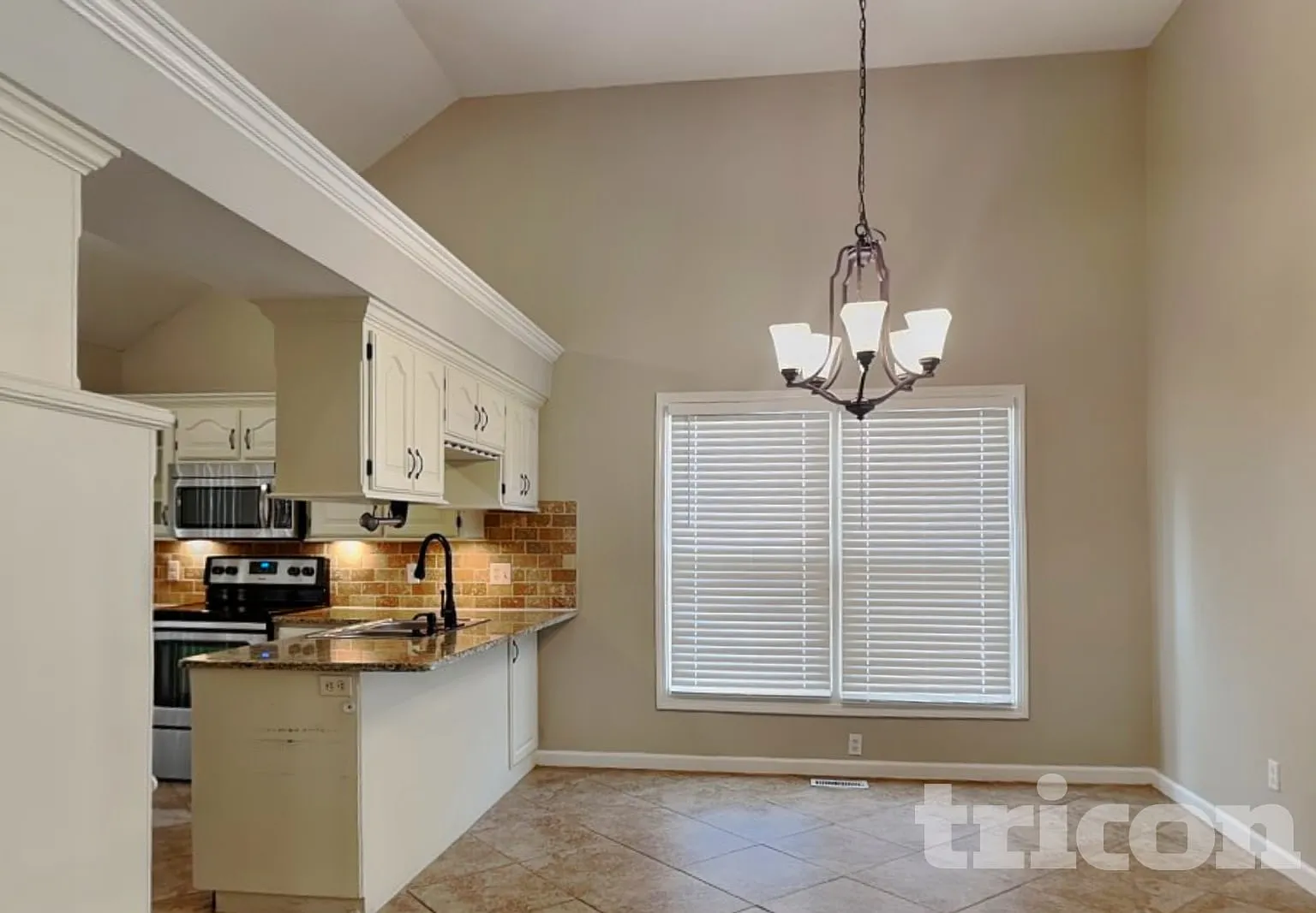 12417 S Albervan Street Olathe KS — Photo 3