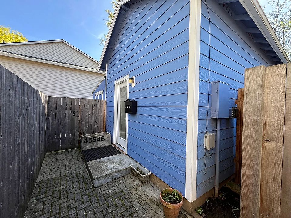 1st image of 4554 NE 99th Ave #B