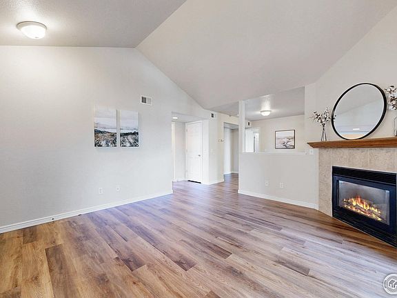 5th image of 1335 Lake Cir #9-E