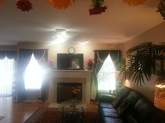 3rd image of 3759 Eaton Gate Ln
