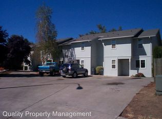 127 Omni Cir APT 2, Medford, OR 97501